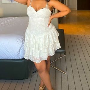 Women fit and fare white dress